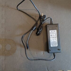 Fuyuang FY0507500 Switching Power Supply 5V 7.5A 37.5W 5.5x2 Adapter